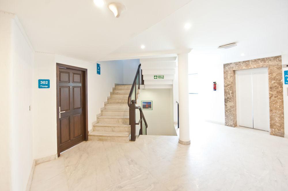 Hotel Paraag Бангалор Екстериор снимка