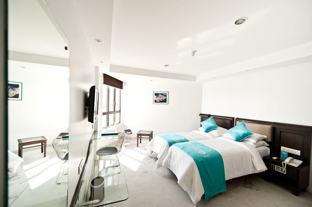 Hotel Paraag Бангалор Екстериор снимка